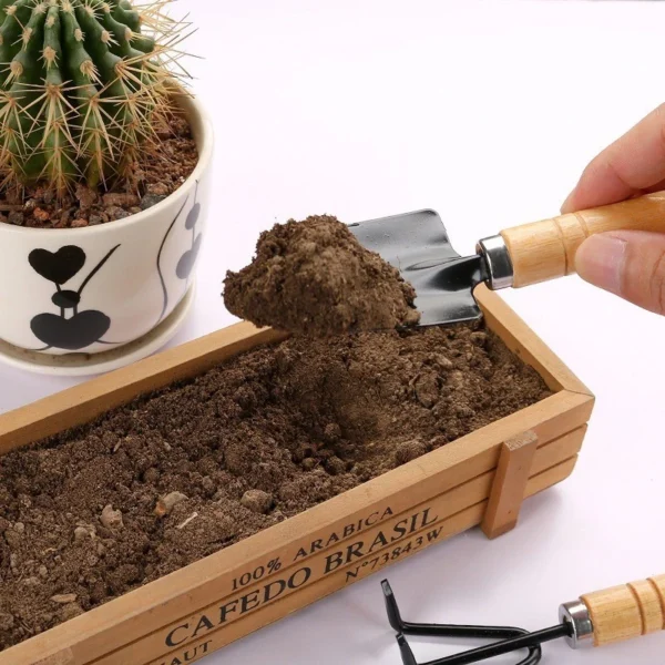 Set Of 3 Garden Hand Tools